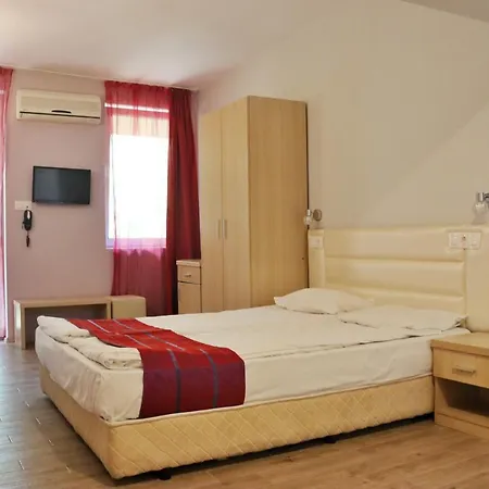 Ξενοδοχείο Rilena 3*
